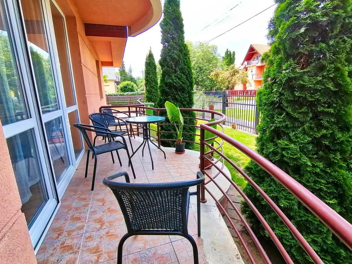 Villa Aida Apartman Hajduszoboszlo Exterior photo